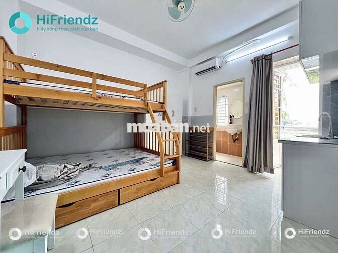 STUDIO BAN CÔNG THOÁNG MÁT - FULL NỘI THẤT GẦN HUTECH METRO VĂN THÁNH