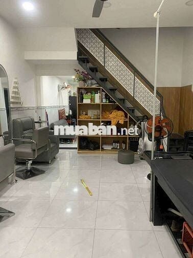 Nhà mặt tiền kinh doanh, Linh Xuân, Thủ Đức. Hơn 3 tỷ xíu.