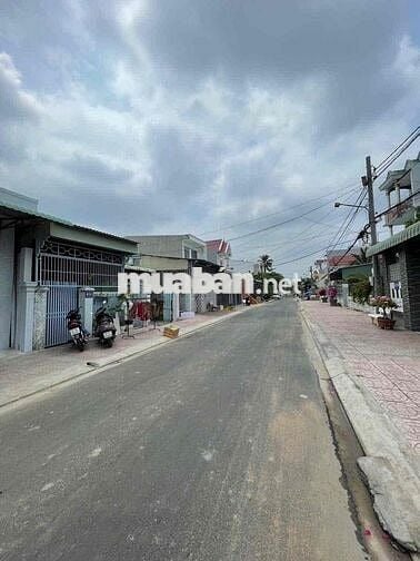 Nhà 5x10m 1 phòng hẻm ô tô gần chợ Cầu Ván