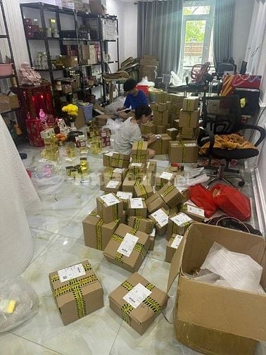 CÔNG VIỆC CHO NGƯỜI LỚN TUỔI SINH VIÊN & NỘI TRỢ CÓ 1 CCCD ĐI LÀM NGAY