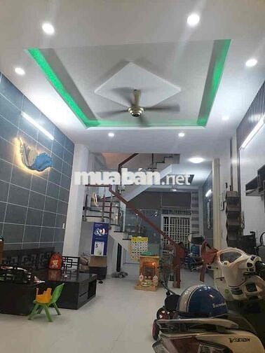 Nhà đẹp ở ngay, hẻm xe hơi chỉ 5tỉ hơn, ngay Aeon Tân phú