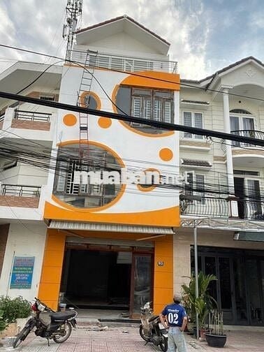 Măt băng kinh doanh 400m2, dân cư đông đúc KDT Vĩnh Điềm Trung, NT