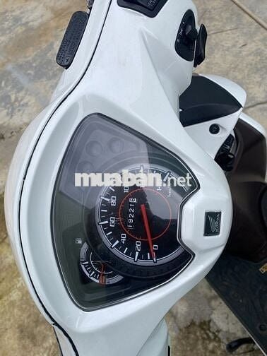 Nhà dư xe cần vi son hon da ít đi giữ gìn.