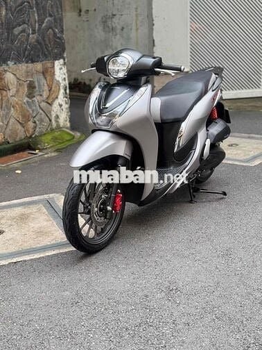 Xám nhám sx2025 odo lướt sang tên hcm bao hồ sơ