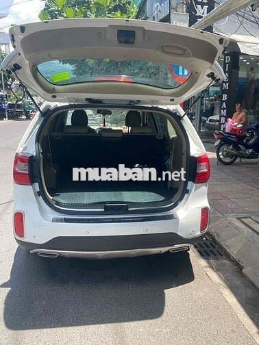 Kia Sorento Trắng 7 chỗ