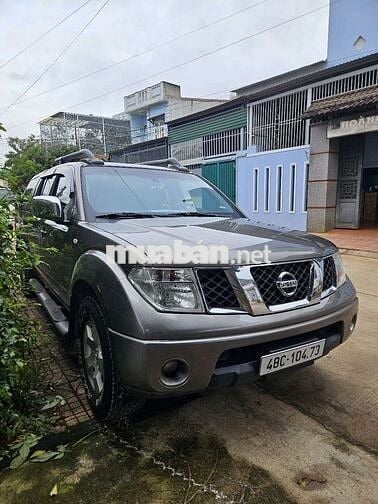 Nissan Navara 2013 2 cầu