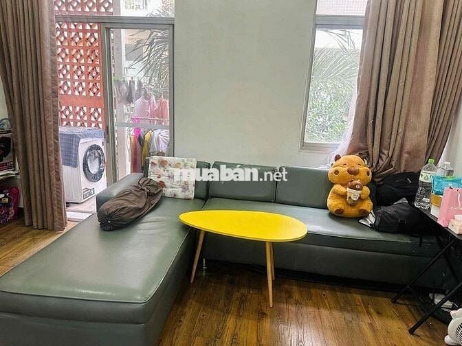 Share 1Pn chung cư hưng vượng 1 giá 3,5 triệu