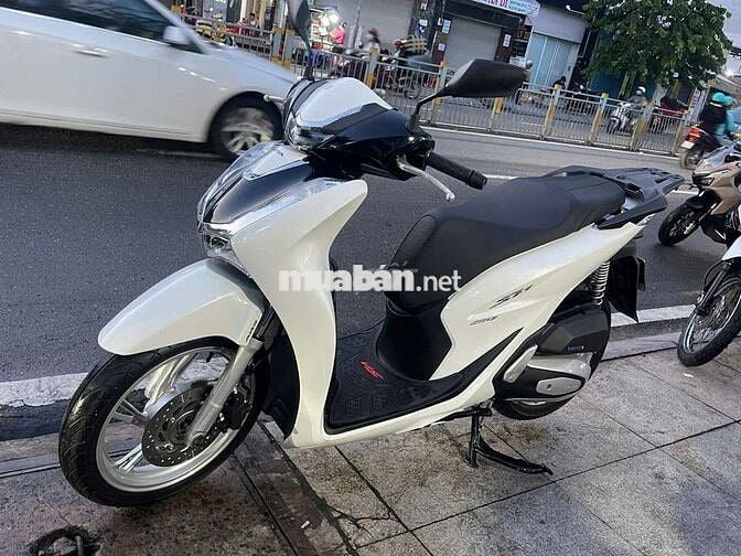 Honda sh160 ABS 2024 mới 99% Bstp chính chủ