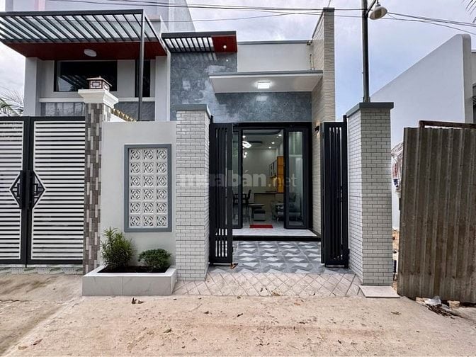 Nhà gần chợ đầu mối Bình điền giá 720tr đầy đủ nội thất, dọn vô ở ngay