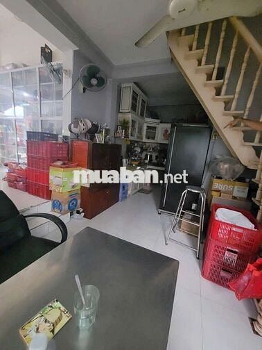 Cho thuê nhà nguyên căn hẻm Lâm Văn Bền 2 phòng ngủ 2wc