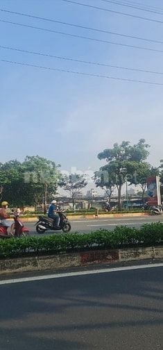 Bán Lô Đất Mặt Tiền Đường âu cơ, P14, Quận Tân Bình, DT:24x44m.