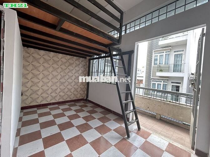 Phòng đang setup mới gần ĐH Công Nghiệp