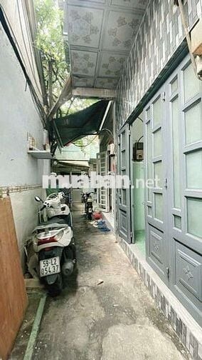 Bán nhà Cách mat tien 5 căn nhà  Đinh Hòa P13 Q8 dùm e

Giá: 1.ty.380