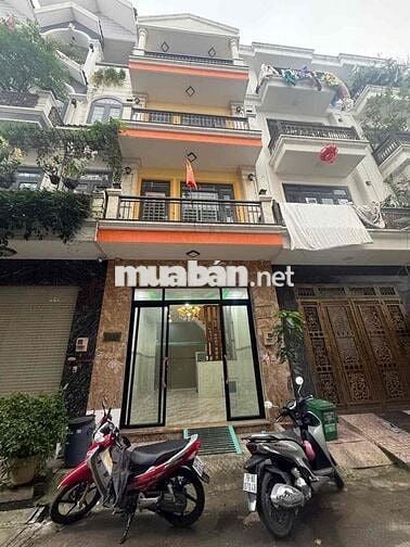 nhà 2,5x12m trệt 3 lầu 3pn 4wc sân thượng, hẻm xe hơi thông