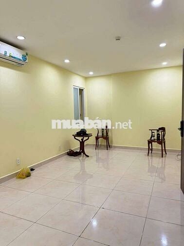 Cho thuê Zen Tower. 2pn 2wc Nhà trống. Và nội thất.