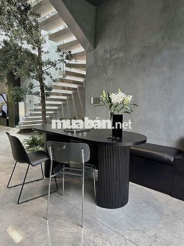 BIỆT THỰ ĐẸP DT 5*25, TRỆT LẦU, 2PN RỘNG, SÂN XE HƠI 7 CHỖ