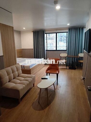 Cần cho thuê phòng dài hạn ở Thái Văn Lung, Quận 1