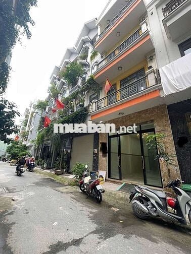 Nhà 4 phòng ngủ.gần khu dân cư Vĩnh Lộc.chợ Bình Thành