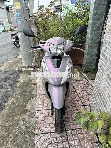 Vission 2022 màu hot chính chủ 65E1