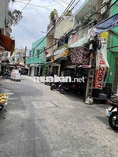 DT 30m. 1 trệt . 1 lầu . BTCT . 2PN . 2WC - Hướng ĐÔNG