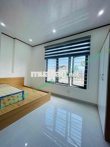 Toà mới TTTP giao Phan Đăng Lưu và Lê Thanh Nghị