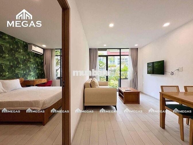 1PN BAN CÔNG DIỆN TÍCH LỚN TẠI TRUNG TÂM QUẬN 7. NỘI THẤT CAO CẤP