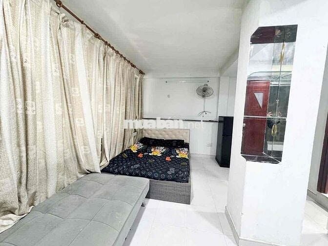 cho thuê phòng có cửa sổ lớn/ đủ nội thất/ cho thu pet nhỏ gần đầm sen