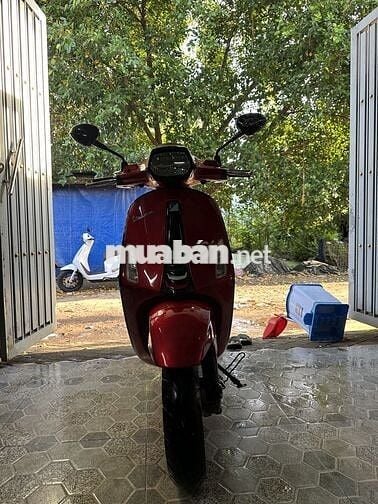 Bán Vespa Sprint đỏ Cherry chính chủ biển TPHCM