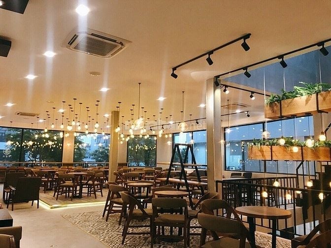 CHO THUÊ NHÀ MẶT TIỀN SỐ : 768BC SƯ VẠN HẠNH, PHƯỜNG 12, QUẬN 10