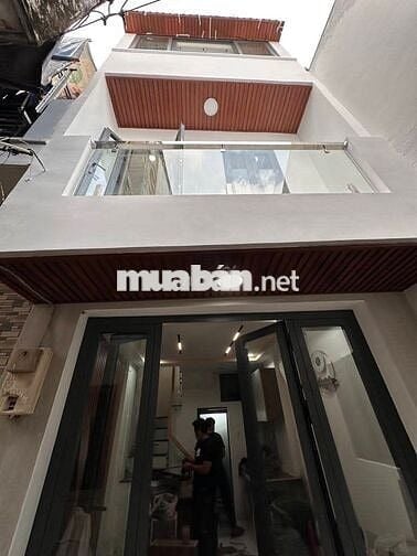 VÀI BƯỚC RA MẶT TIỀN Q4- 3 LẦU ĐÚC - 3x4- KO QH- CHỈ 2 TỶ NHỈNH