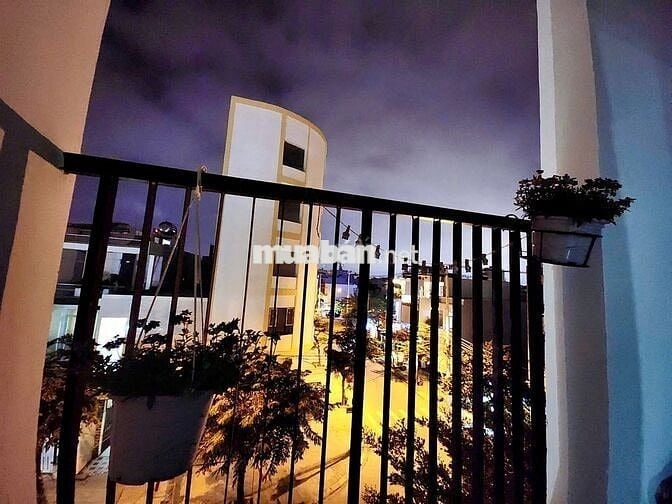 Căn hộ 40m2, lô góc đỗ oto 2 ban công siêu thoáng