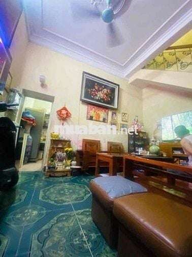 Bán nhà Ngọc Thuỵ 40m2 ôtô đỗ cửa giá đẹp 5,2 Tỷ trao tay