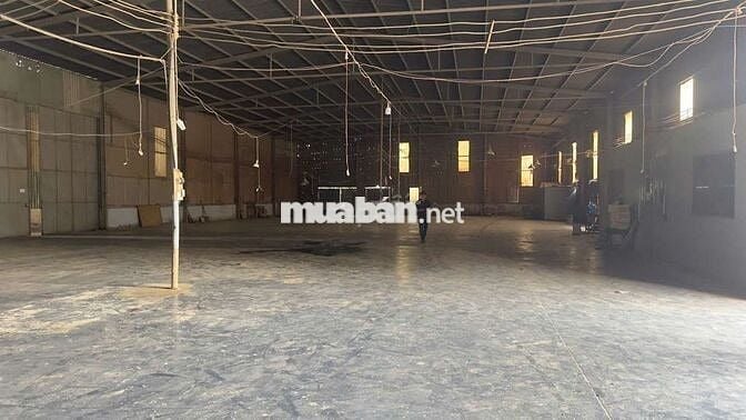 Xưởng Dĩ An 1200m² đường cont điện hạ bình sx nền epoxy sẵn Văn phòng