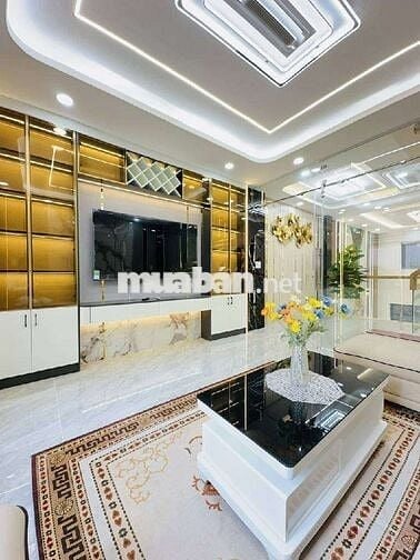 NHÀ QUANG TRUNG, 40m, 2 Tầng, 3PN, NỘI THẤT ĐẸP, GIÁ 5 TỶ