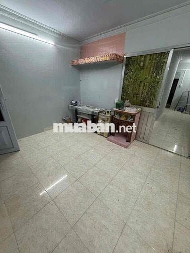 ngay chợ Phạm Thế Hiển điện, nước tính theo giá nhà nước