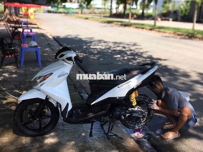 cần bán xe sạch sẽ , lấy về chỉ đổ xăng là chạy