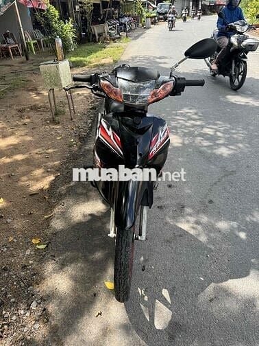 xe đẹp máy em zin.9chu giá 6800 lh ***