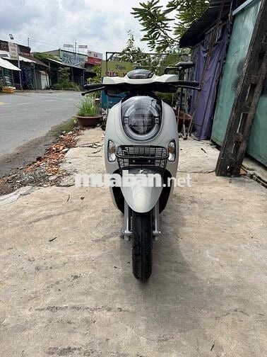 coppy xe đẹp máy êm zin.odo 100km nhu xe mới