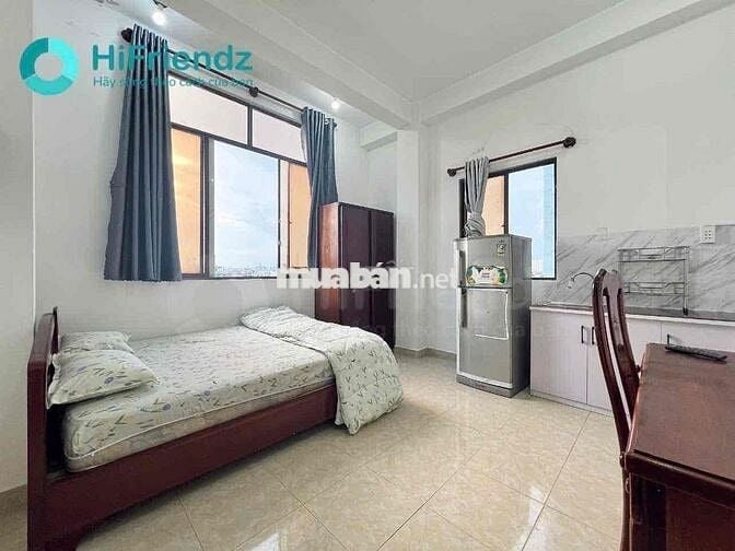 Phòng cửa sổ thoáng full nội thất gần Hàng Xanh