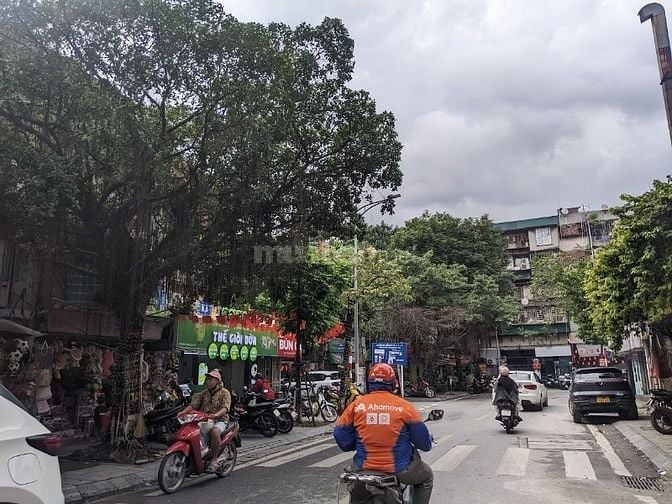 Cho thuê mặt phố Tạ Quang Bửu 85m², MT 4.8m trung tâm, đông dân