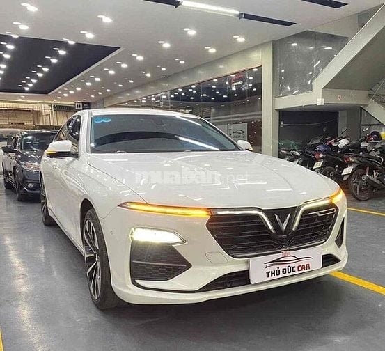 VinFast Lux A2.0 2019 Premium 2.0 AT - 60000 km