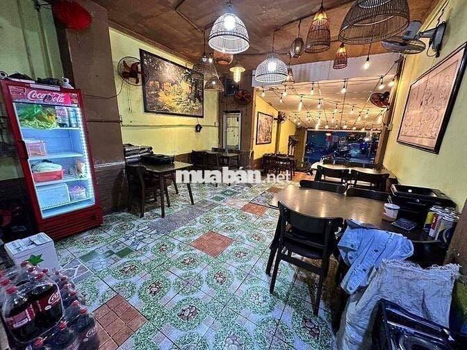 Cần sang quán ăn đang hoạt động ổn định,MT kha Vạn Cân giá sang 150tr