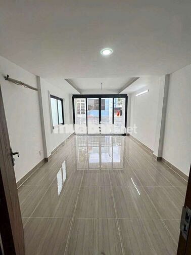 Nhà NC mt Nguyễn Phúc Nguyên gần kỳ đồng ga sài gòn Nguyễn Thông Q3