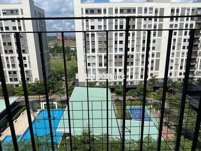 Cần bán nhanh căn hộ 73m2 góc thiết kế 2PN + 1 đã có sổ hồng.