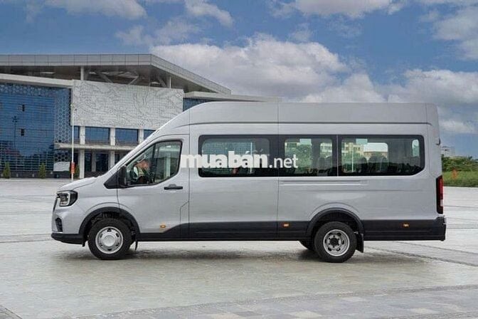 Ford Transit 18c Bạc,trắng giá tốt giao ngay