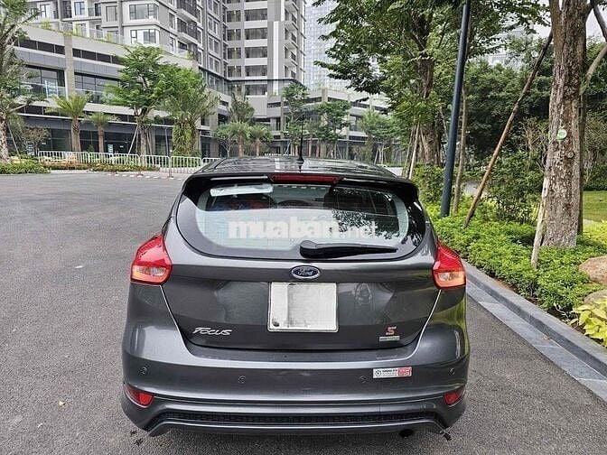 Ford Focus 2016 Titanium 2.0 AT - 80000 km