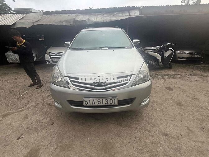 Toyota INNOVA 2009 tự động xe đẹp