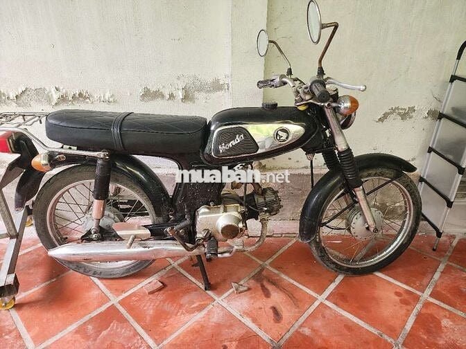 Xe 67 đạp 1 phát nổ máy