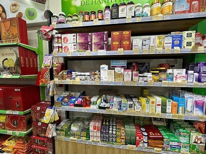 Sắp đến nonel cần tuyển  thêm nhân viên