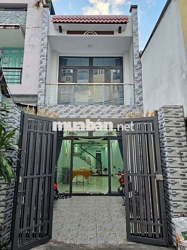 Nhà mới đẹp y hình 4 x 23 có 2pn 3wc sân thượng